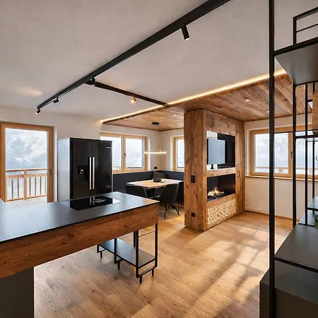Zillerella - Altholz Design * Muhlen (Tyrol)