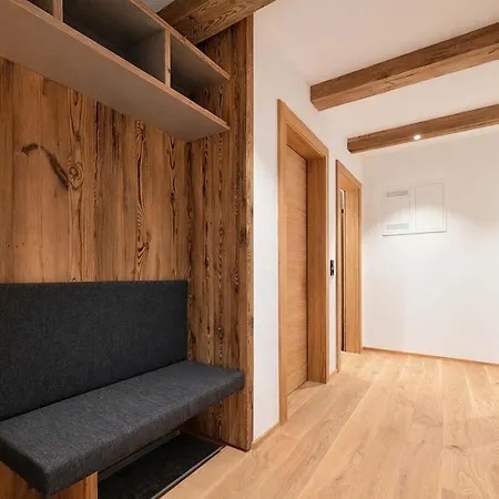 Zillerella - Altholz Design 度假居 *