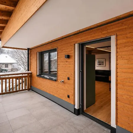 Zillerella - Altholz Design * Muhlen (Tyrol)