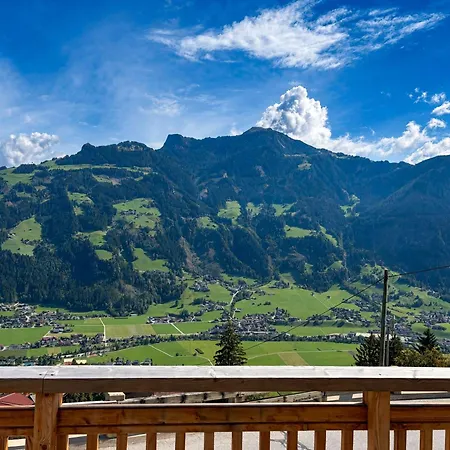 Zillerella - Altholz Design Prázdninový dům Muhlen (Tyrol)